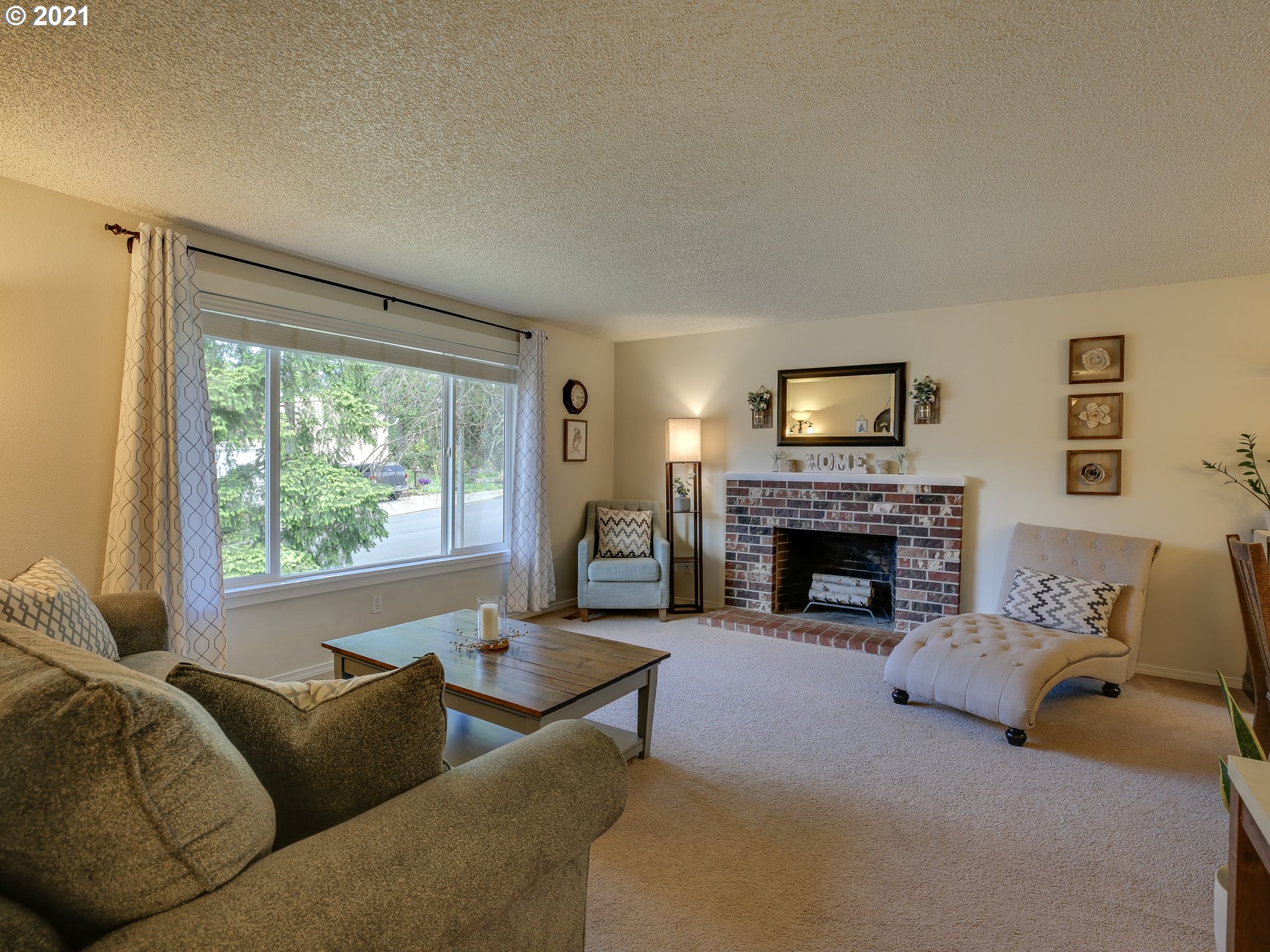 7305 Southwest Sorrento Road Beaverton, OR 97008 - Photo 2 of 28 Gallery Image 2