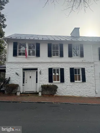 $3,600 | 12 Wirt Street Northwest, Leesburg, VA 20176