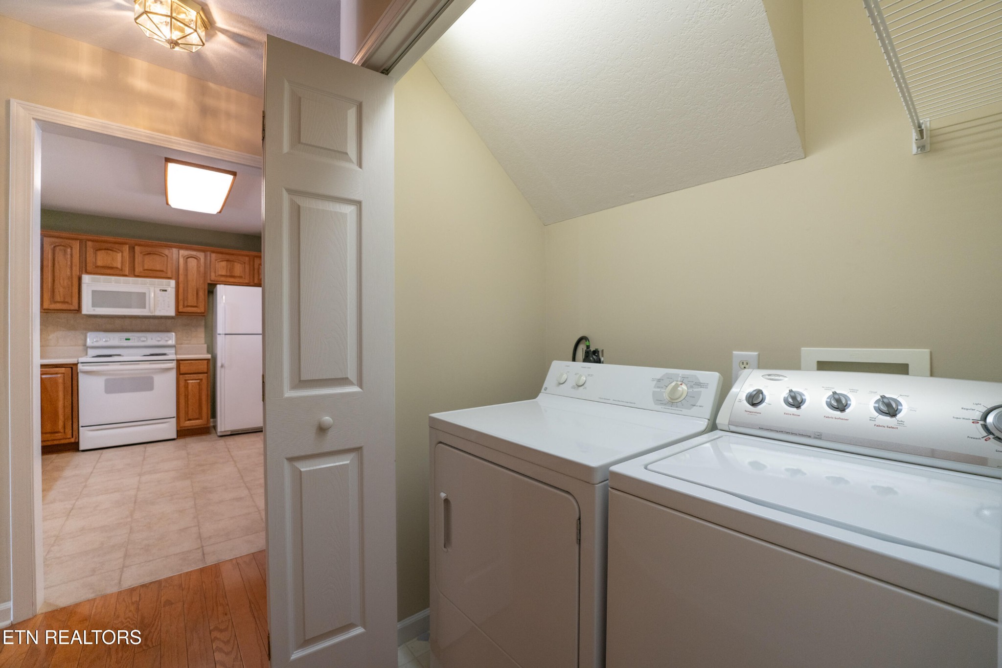 7546 St Baron Way Powell, TN 37849 - Photo 17 of 46