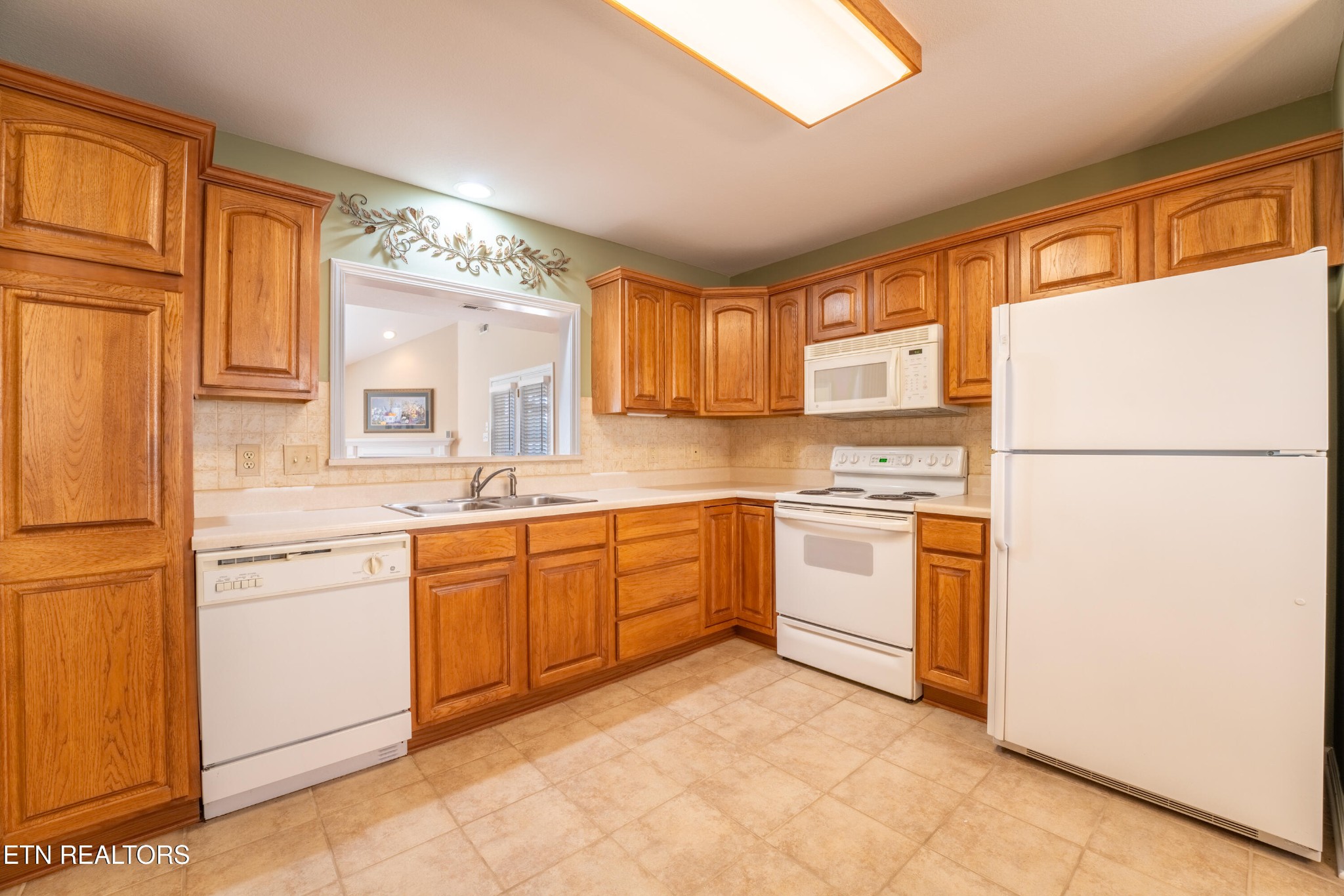 7546 St Baron Way Powell, TN 37849 - Photo 8 of 46