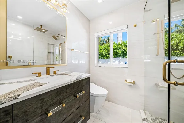 $1,670,000 | 3465 Northeast 31st Avenue, Lighthouse Point, FL 33064