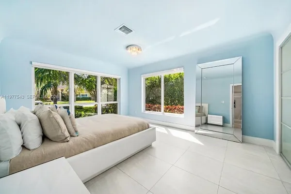 $1,670,000 | 3465 Northeast 31st Avenue, Lighthouse Point, FL 33064