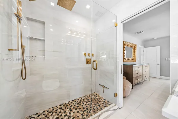 $1,670,000 | 3465 Northeast 31st Avenue, Lighthouse Point, FL 33064