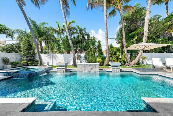 $1,670,000 | 3465 Northeast 31st Avenue, Lighthouse Point, FL 33064
