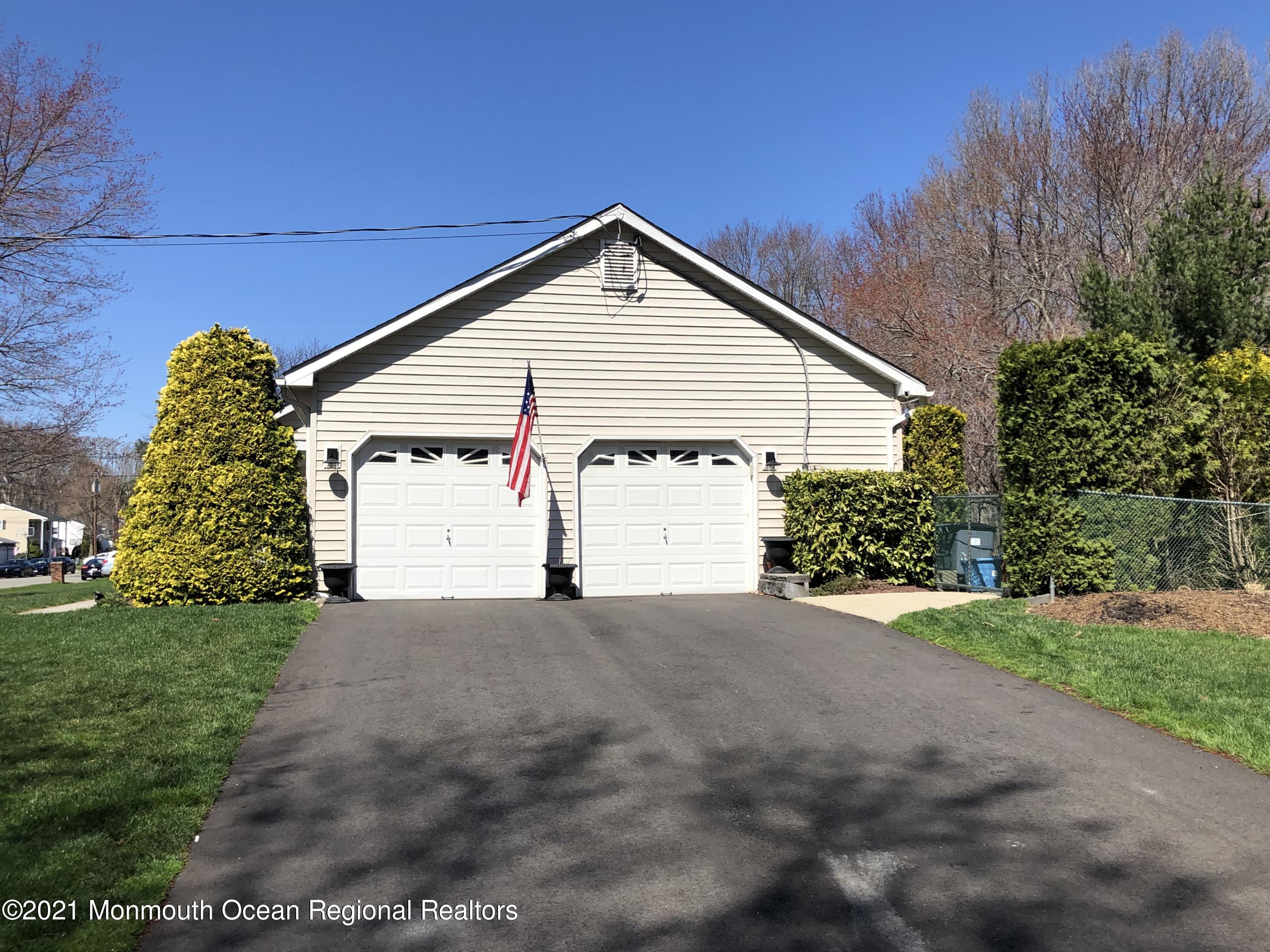 2 Regina Road Morganville, NJ 07751 - Photo 5 of 10 IMG_0854
