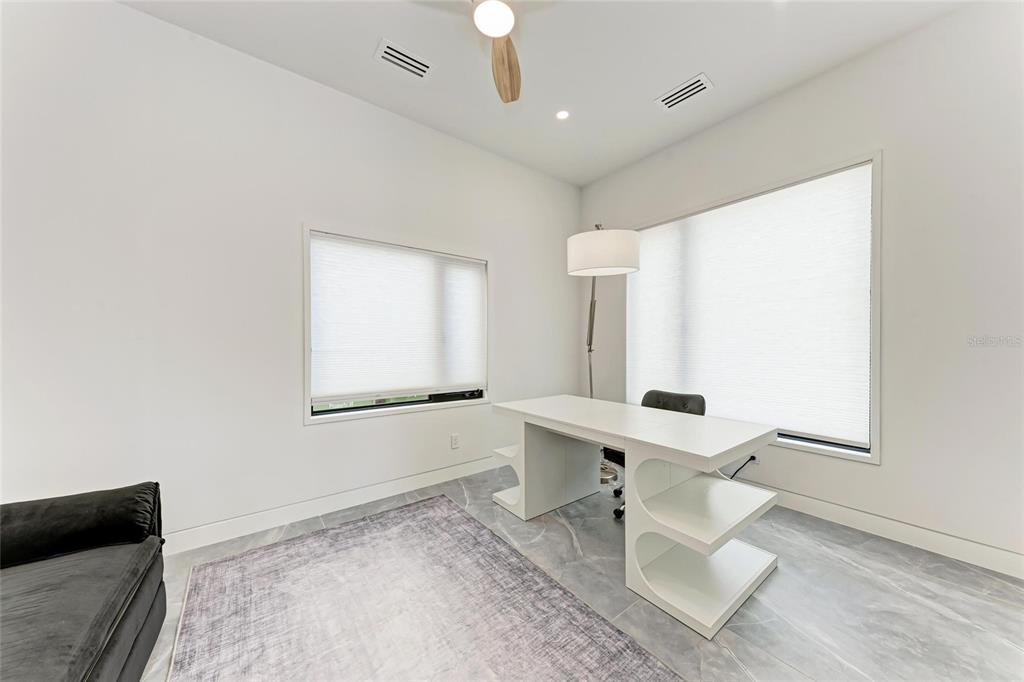 1716 9th Street Sarasota, FL 34236 - Photo 33 of 88