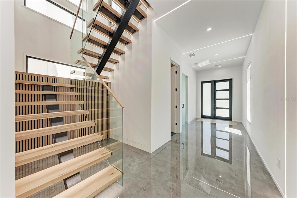 1716 9th Street Sarasota, FL 34236 - Photo 7 of 88