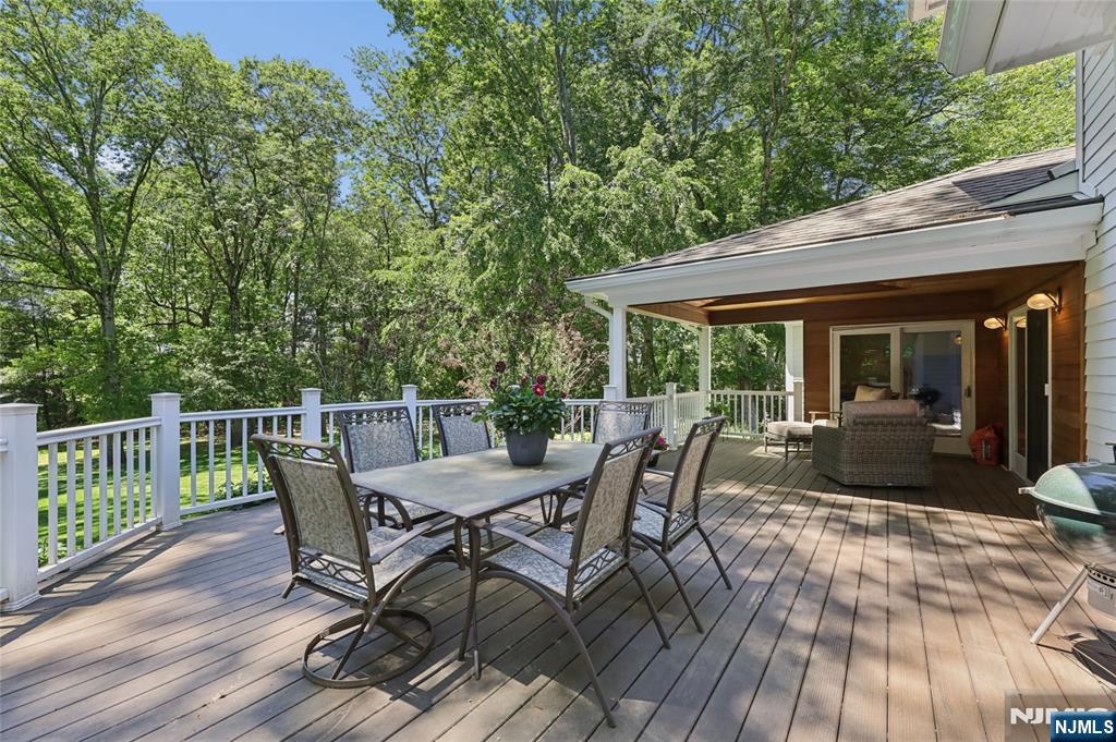 27 Duane Lane Demarest, NJ 07627 - Photo 6 of 47