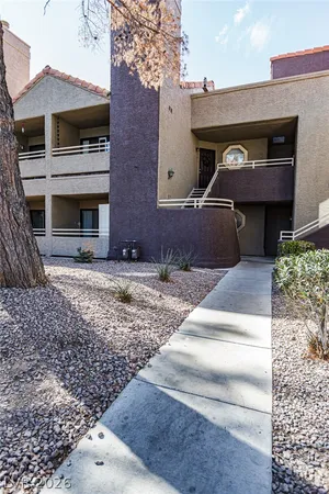 $1,400 | 5036 South Rainbow Boulevard, Unit 104, Las Vegas, NV 89103