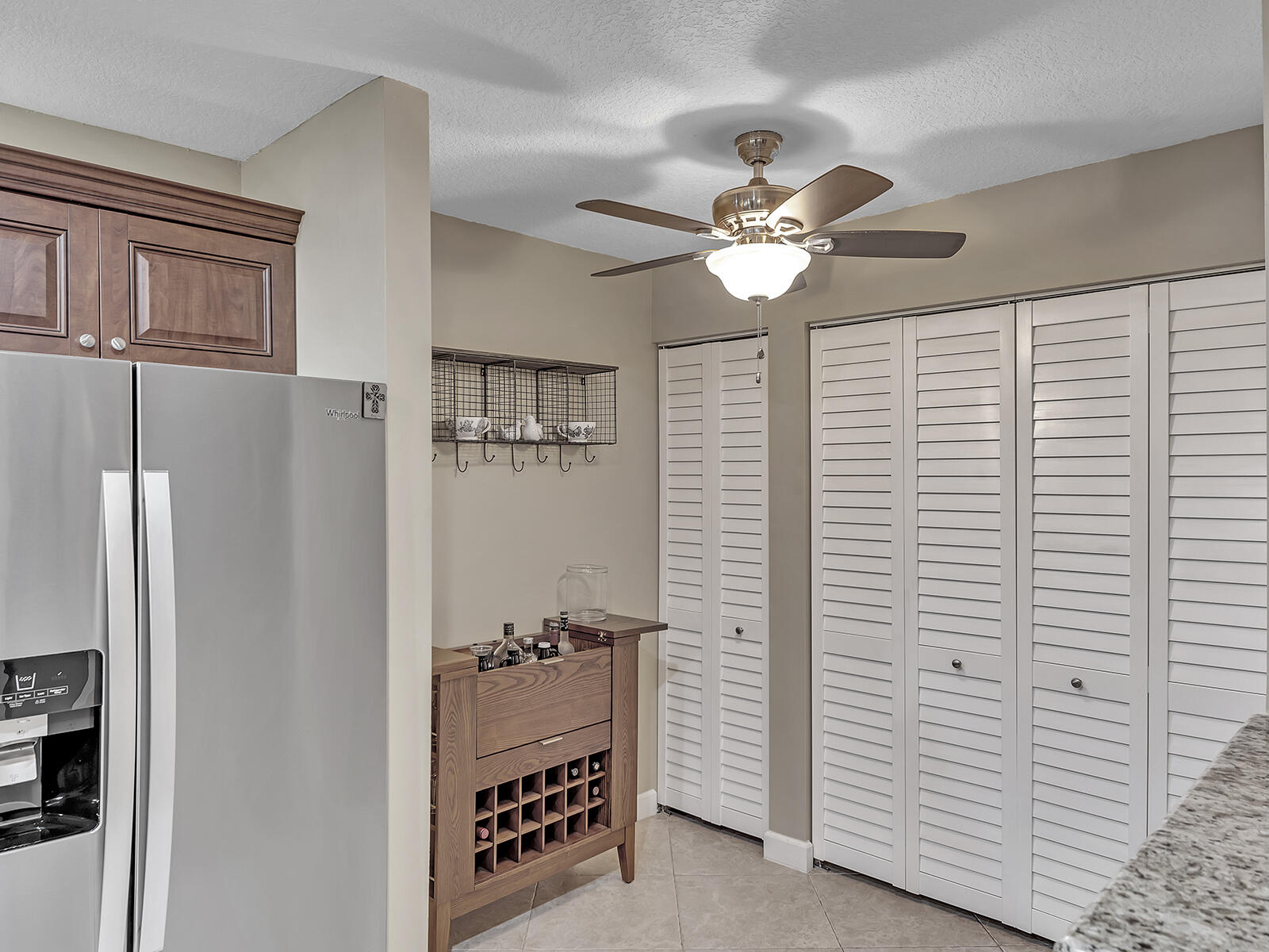 21408 Tudor Drive Boca Raton, FL 33431 - Photo 15 of 37 Laundry/Pantry