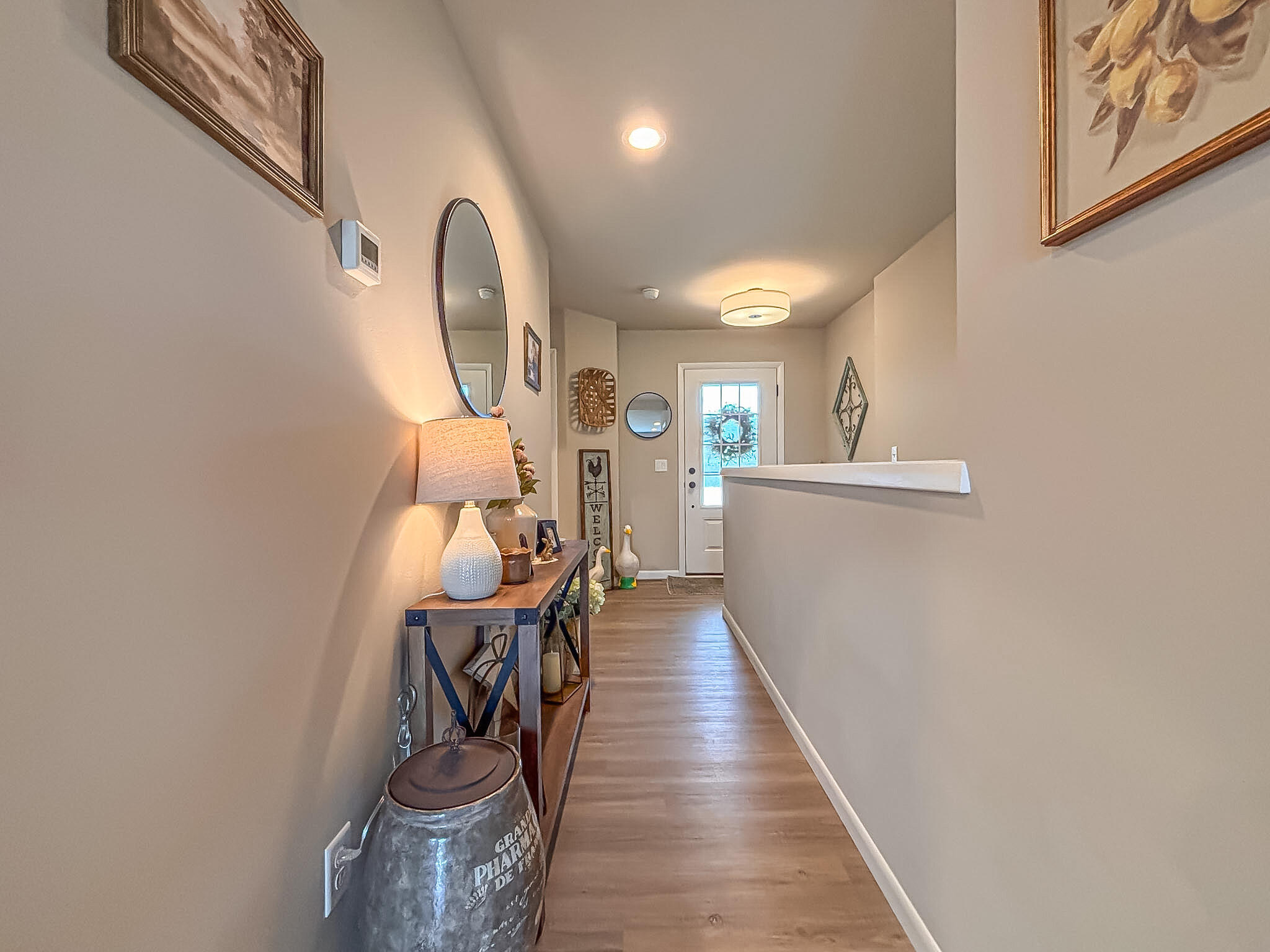 957 Elderberry Road Oconomowoc, WI 53066 - Photo 22 of 30 Hallway