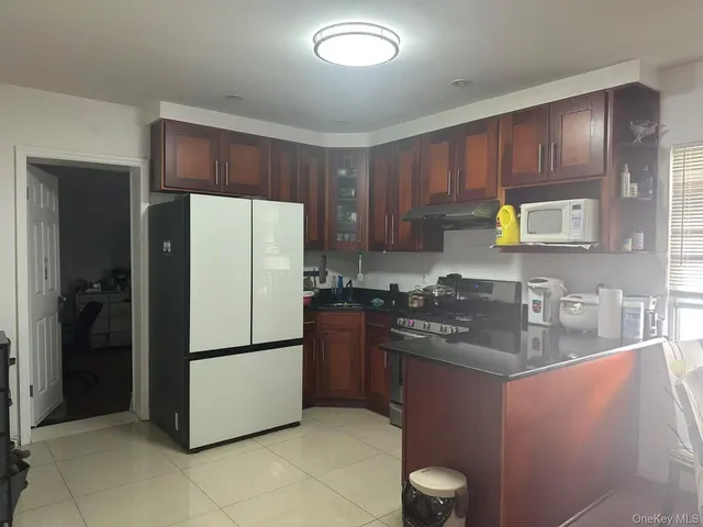 $1,280,000 | 46-04 195th Street | Auburndale