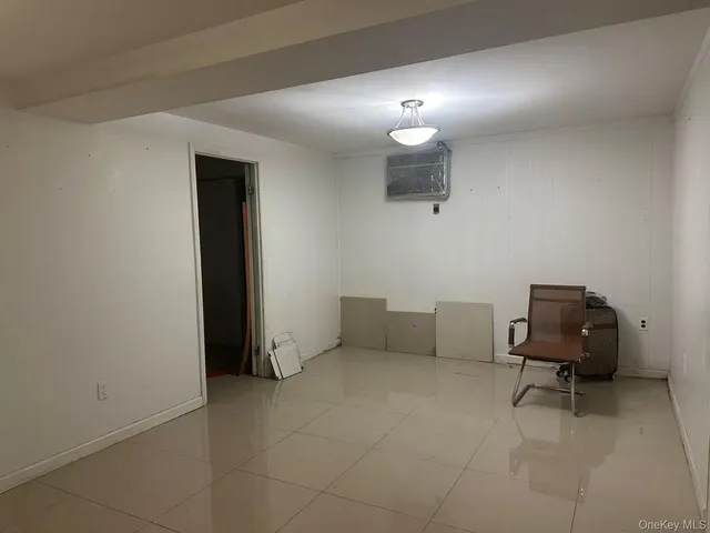 $1,280,000 | 46-04 195th Street | Auburndale