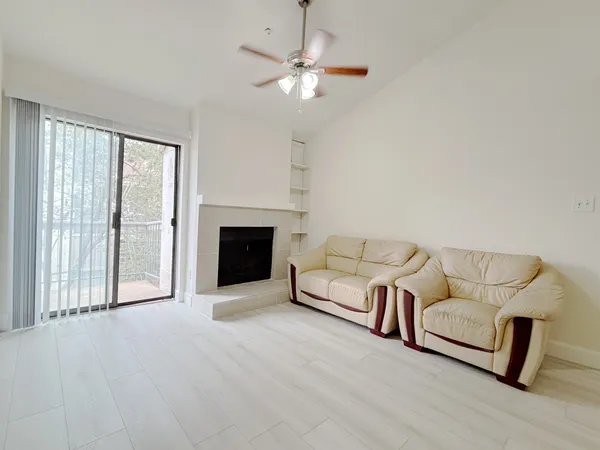 $128,000 | 7950 North Stadium Drive, Unit 236, Houston, TX 77030