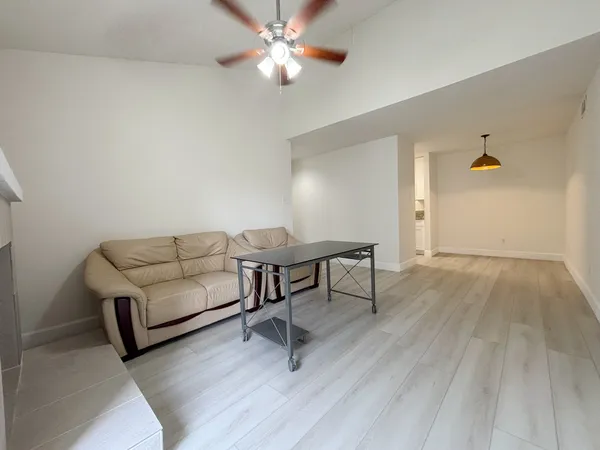 $128,000 | 7950 North Stadium Drive, Unit 236, Houston, TX 77030