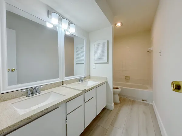 $128,000 | 7950 North Stadium Drive, Unit 236, Houston, TX 77030