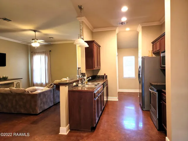 $1,650 | 304 Stoneridge Drive, Duson, LA 70529