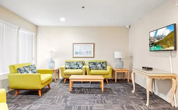 $340,000 | 351 North Ford Avenue, Unit 220, Fullerton, CA 92832