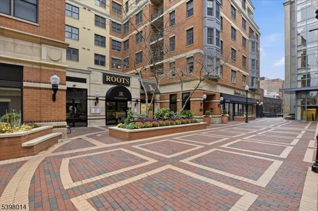 $1,150,000 | 40 Park 502 Morristown Nj 07960, Unit 502, Morristown, NJ 07960