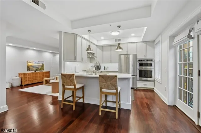 $1,150,000 | 40 Park 502 Morristown Nj 07960, Unit 502, Morristown, NJ 07960