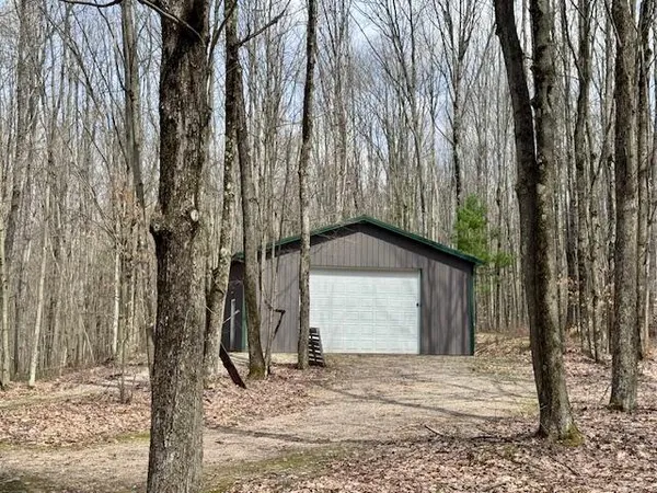 $284,900 | 40 East 48th Street, Chase, MI 49623