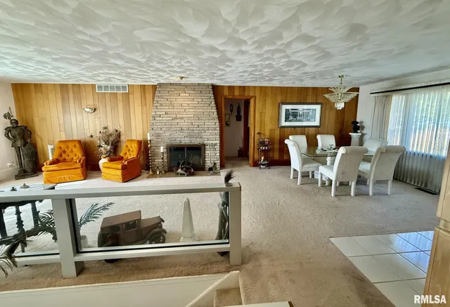 $250,000 | 522 West Main Street, Toulon, IL 61483