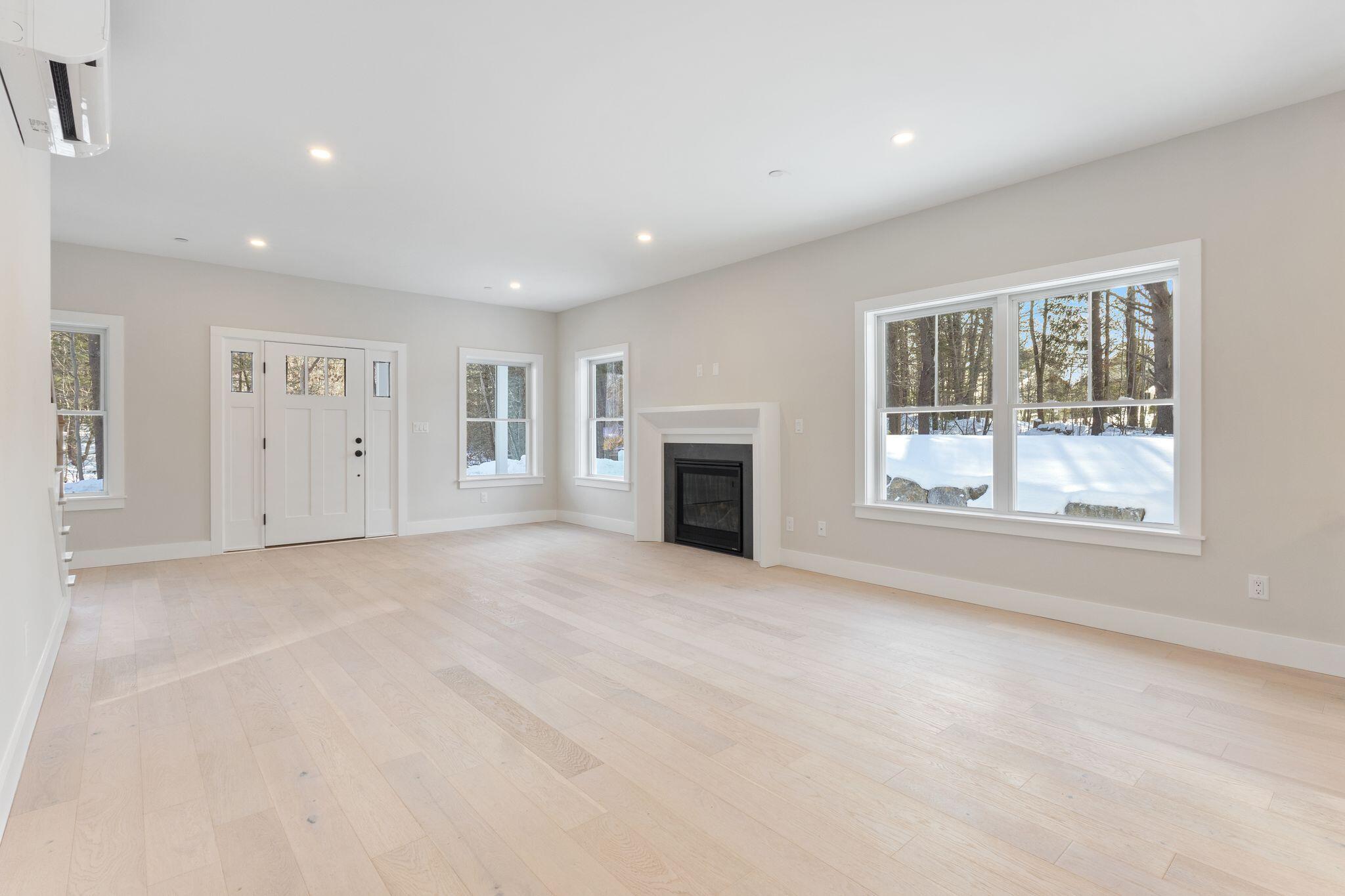 11 Peabody Lane, Unit 102 Saco, ME 04072 - Photo 15 of 49 11_Peabody_Ln_08