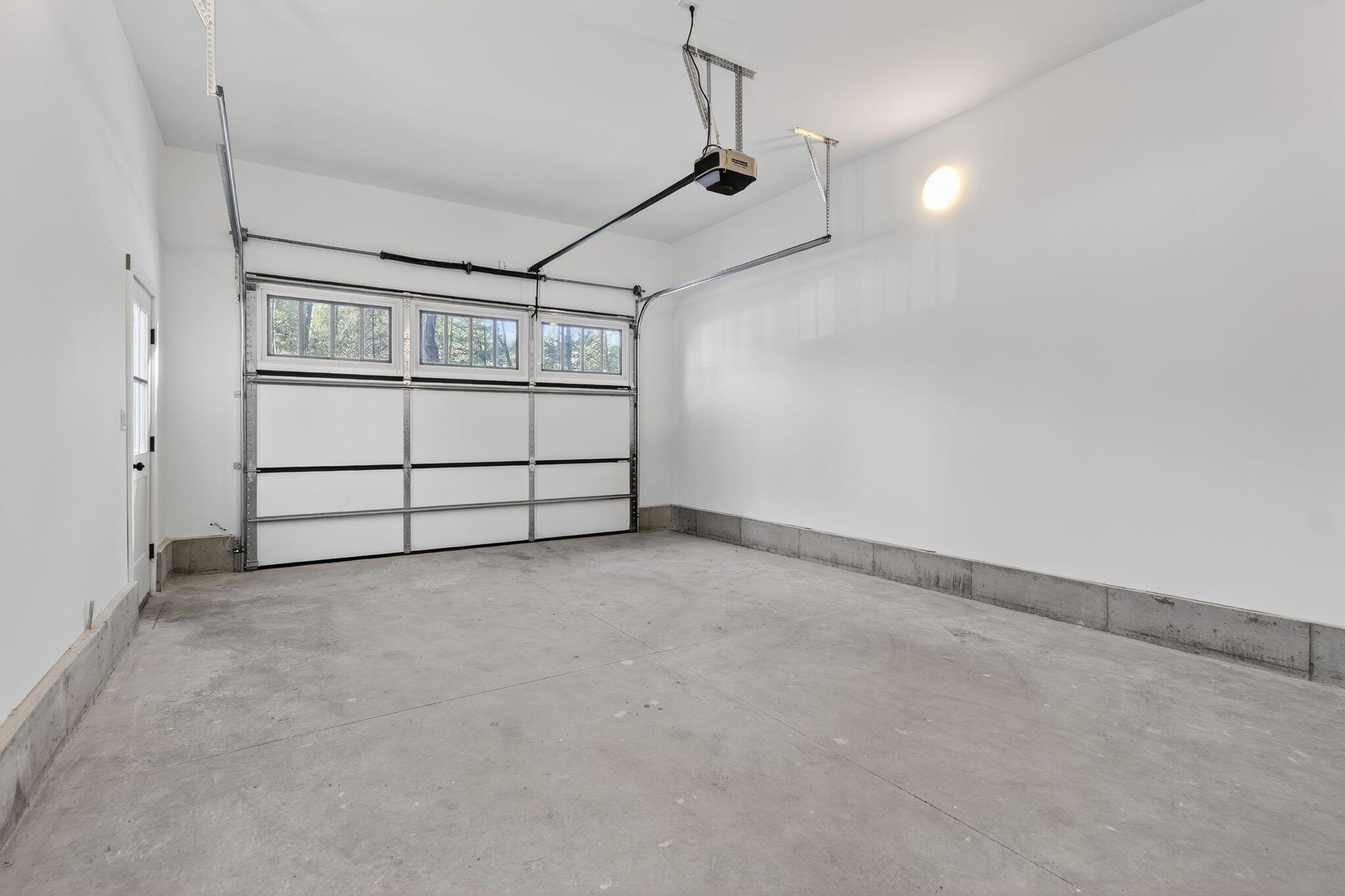 11 Peabody Lane, Unit 102 Saco, ME 04072 - Photo 38 of 49 11_Peabody_Ln_41