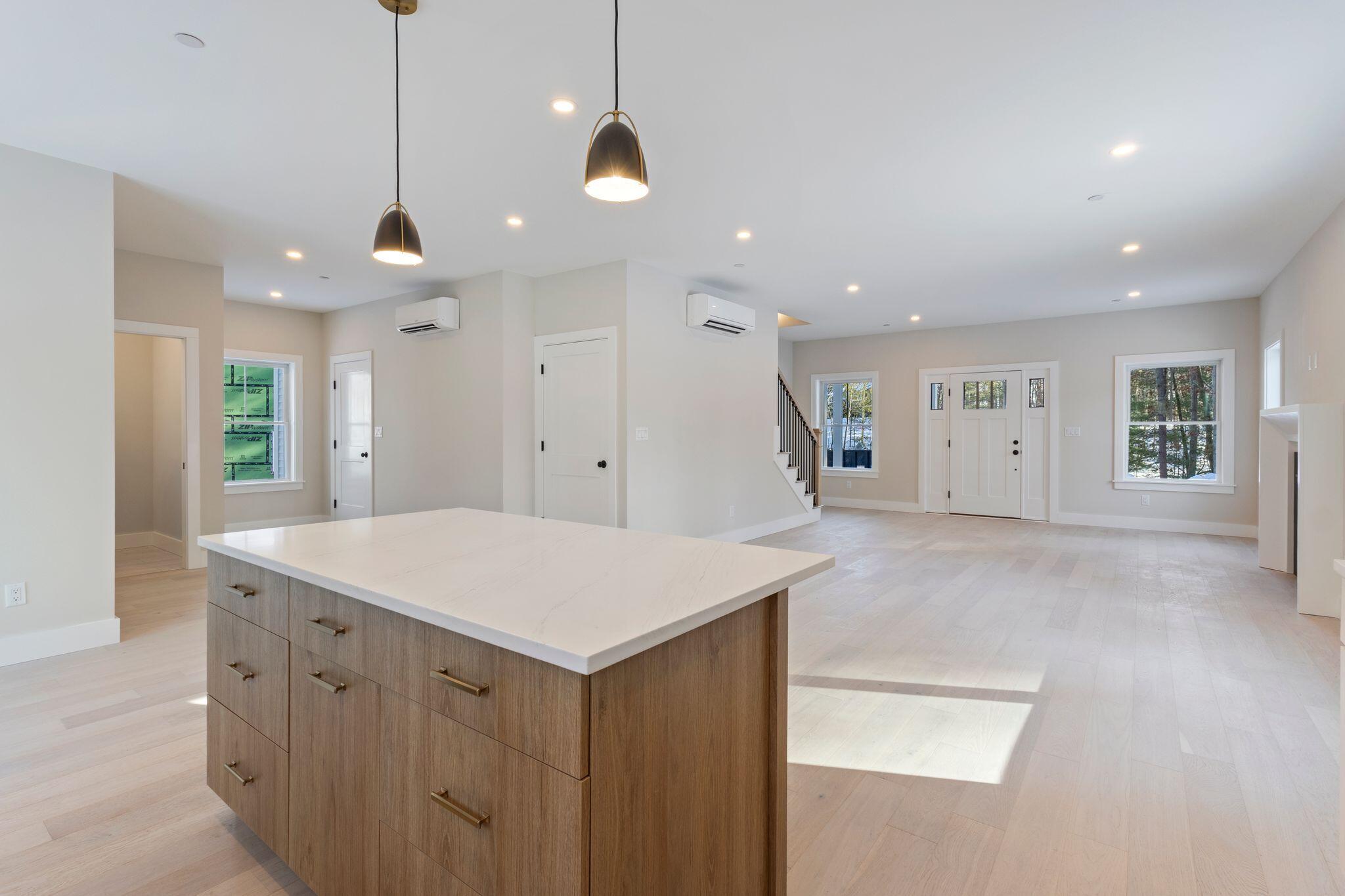 11 Peabody Lane, Unit 102 Saco, ME 04072 - Photo 9 of 49 11_Peabody_Ln_14