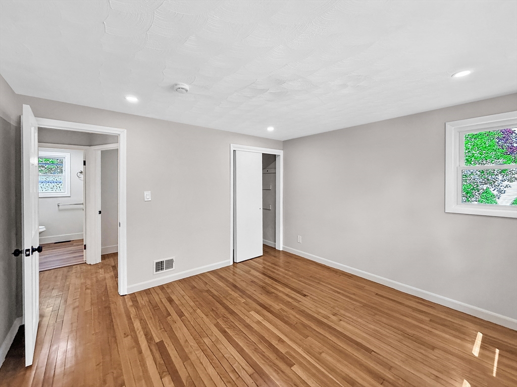 6 Anthony Road Tewksbury, MA 01876 - Photo 20 of 35 Gallery Image 20