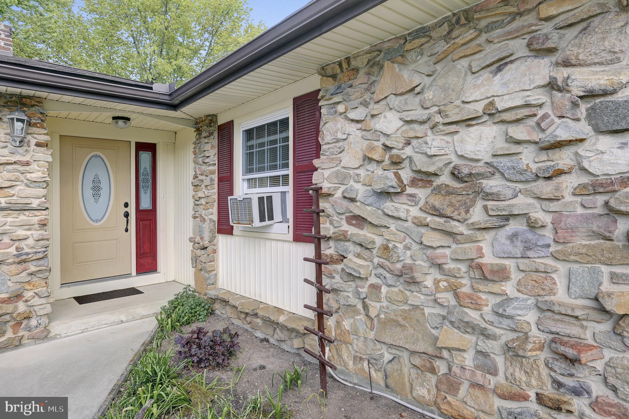 901 Forge Road Carlisle, PA 17015 - Photo 3 of 31 Gallery Image 3