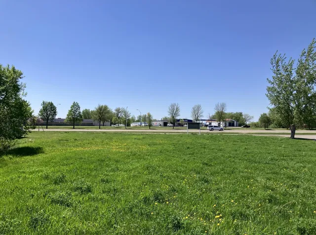 $250,000 | 1400 West Lincoln Avenue, Fergus Falls, MN 56537