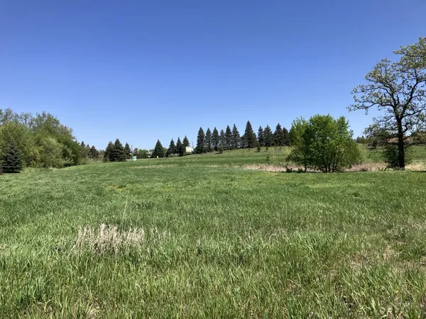 $250,000 | 1400 West Lincoln Avenue, Fergus Falls, MN 56537