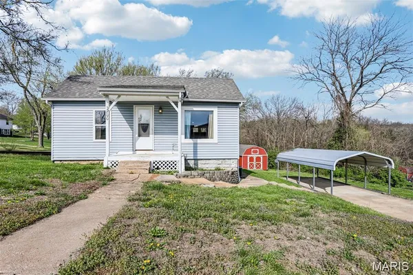 $112,500 | 700 Lovett Street, De Soto, MO 63020