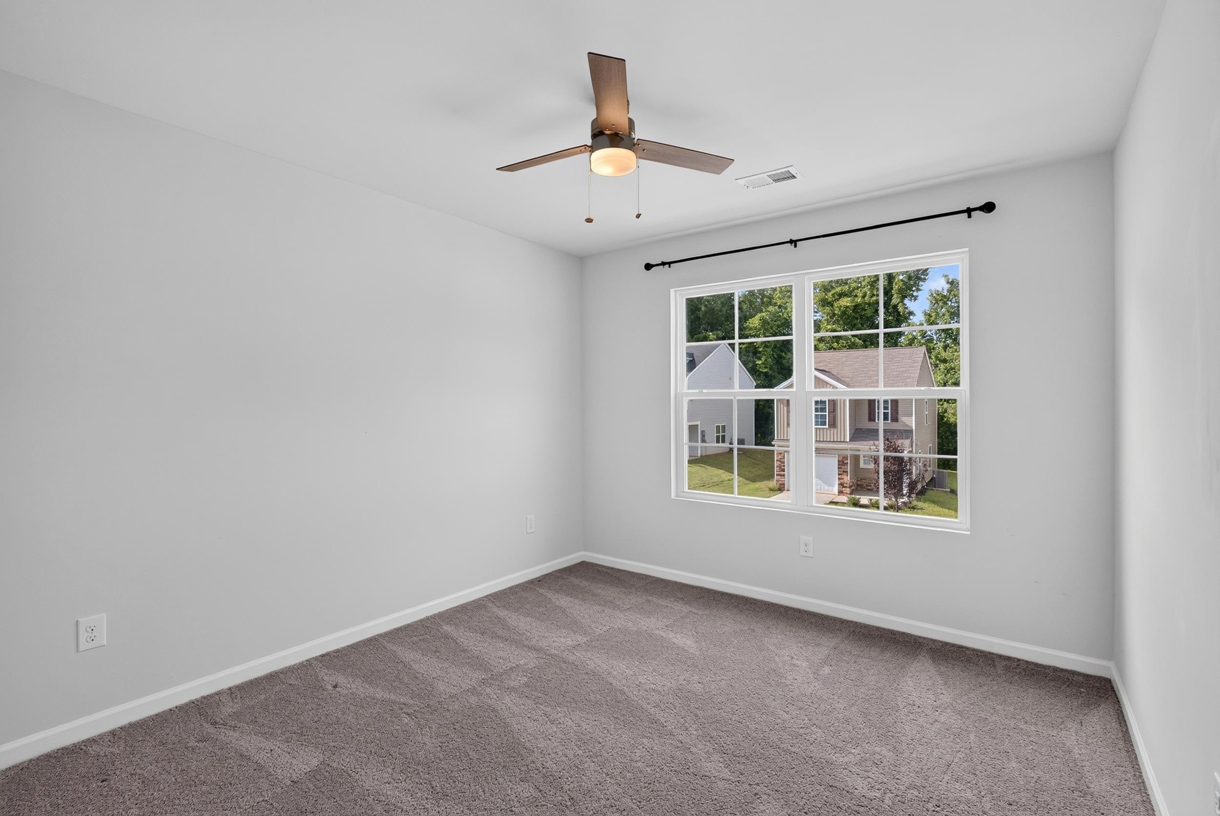 645 Millsgate Circle Boiling Springs, SC 29316 - Photo 33 of 47 Gallery Image 33