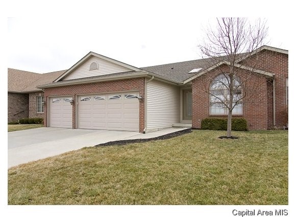 7004 Preston Drive Springfield, IL 62711 - Photo 1 of 24
