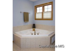 7004 Preston Drive Springfield, IL 62711 - Photo 14 of 24