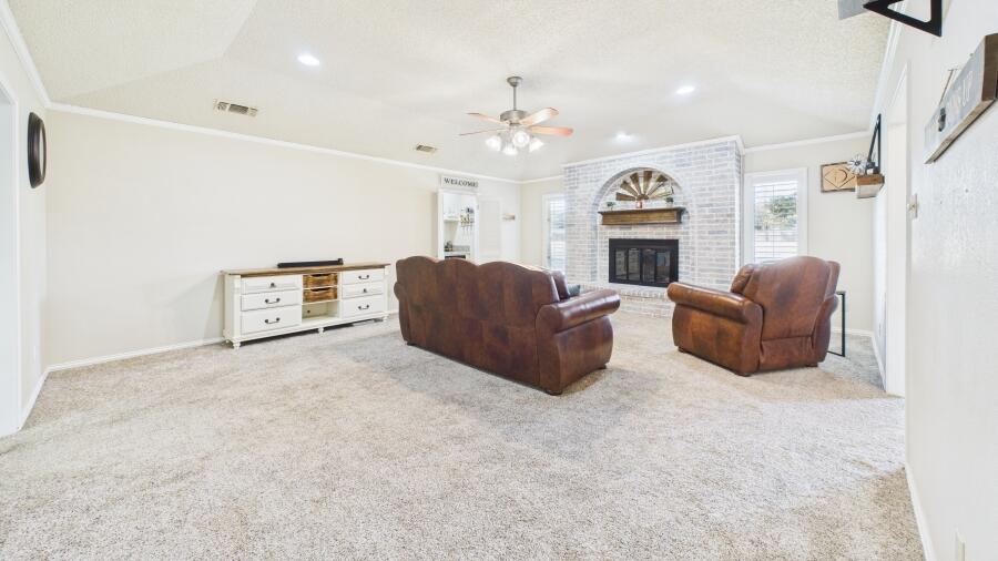 2115 Rice Drive Levelland, TX 79336 - Photo 6 of 49 CAM03710G0-PR0159-STILL011