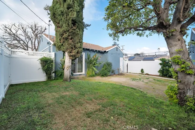 $4,250 | 7002 Forbes Avenue, Lake Balboa, CA 91406