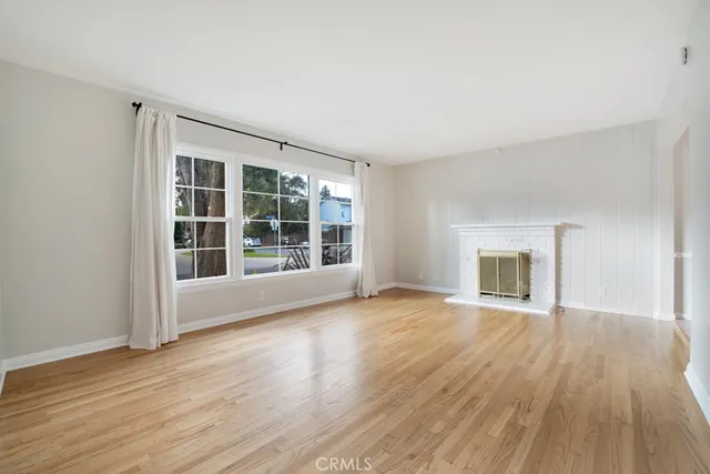 $4,250 | 7002 Forbes Avenue, Lake Balboa, CA 91406