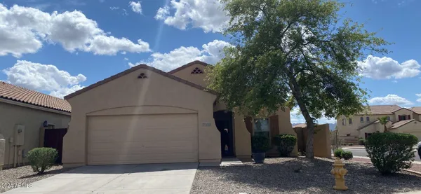 $1,950 | 5257 West Shumway Farm Road, Laveen, AZ 85339