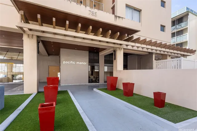 a front view of house with yard