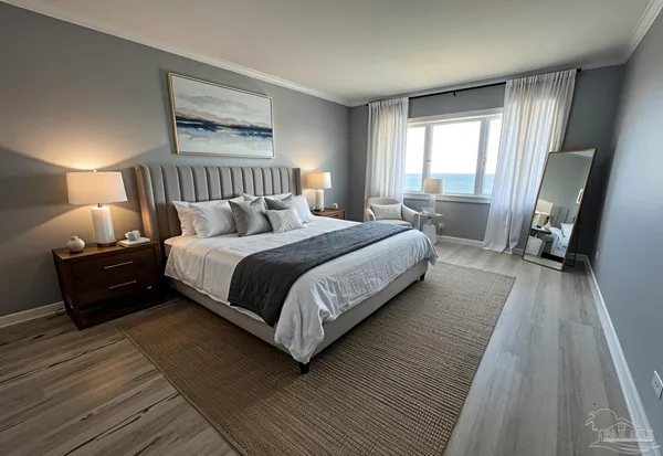 $2,000 | 825 Bayshore Drive, Unit 800, Pensacola, FL 32507