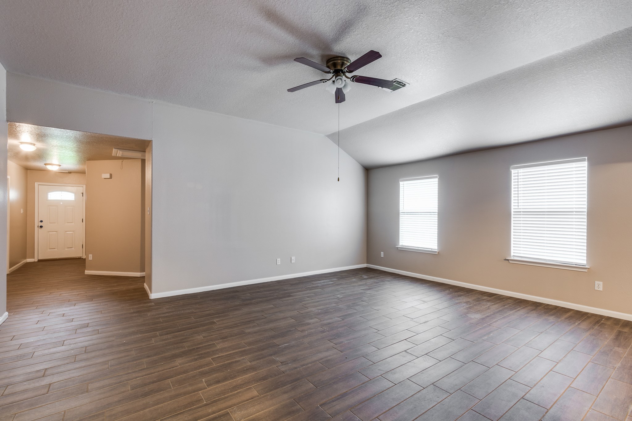 17006 Marlin Spike Way Crosby, TX 77532 - Photo 10 of 25