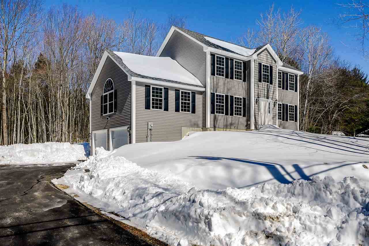 7 Jamie Lane Hooksett, NH 03106 - Photo 1 of 38 Gallery Image 1