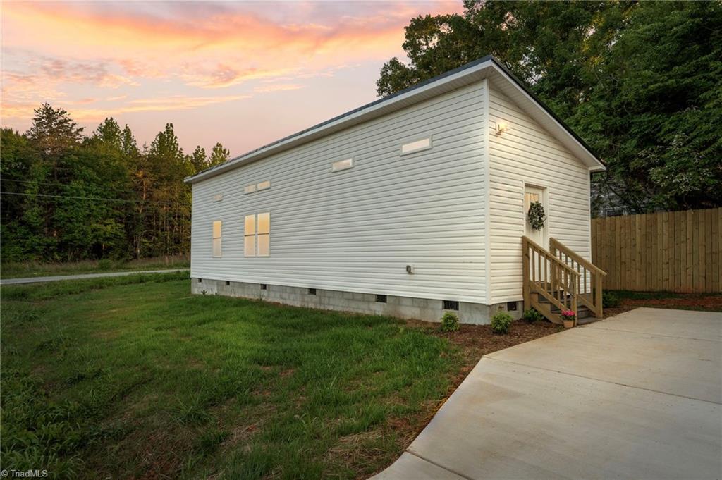 108 Sunflower Road Reidsville, NC 27320 - Photo 1 of 29 Gallery Image 1