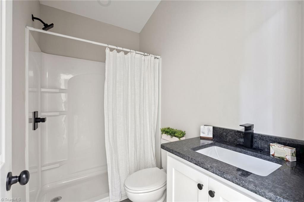108 Sunflower Road Reidsville, NC 27320 - Photo 19 of 29 Bathroom