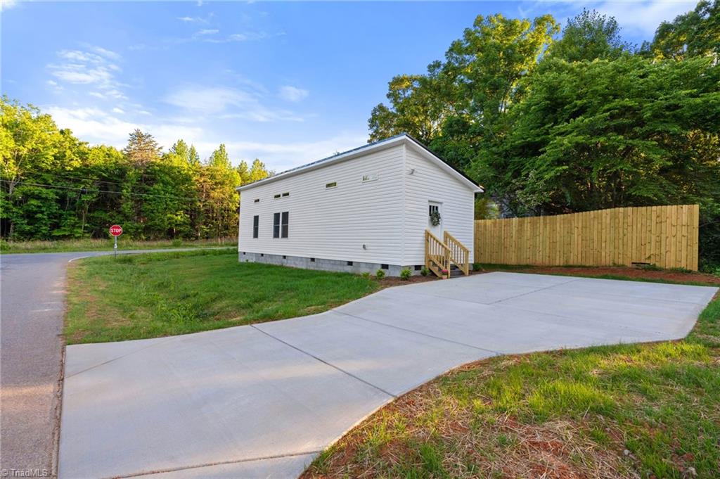 108 Sunflower Road Reidsville, NC 27320 - Photo 26 of 29 Gallery Image 26