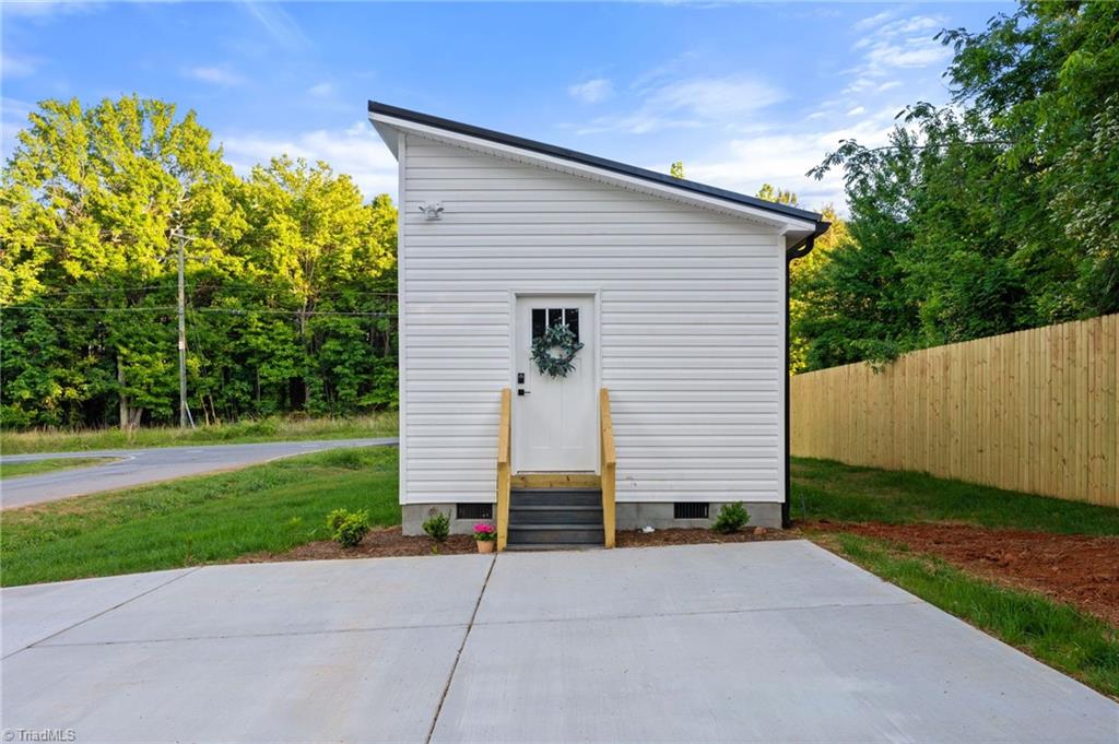 108 Sunflower Road Reidsville, NC 27320 - Photo 3 of 29 Gallery Image 3