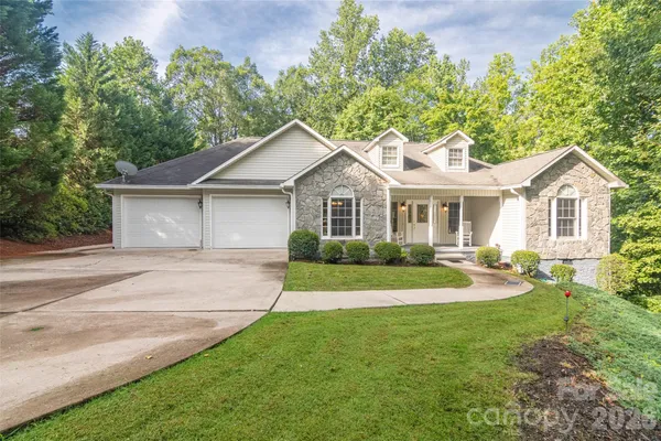 $460,000 | 30 Brookside Drive, Columbus, NC 28722